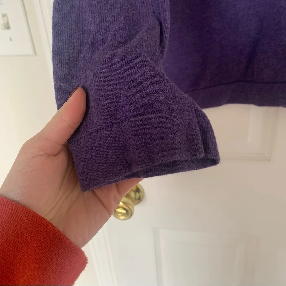 Banana Republic Men's Purple V-Neck Sweater Size Extra Large
